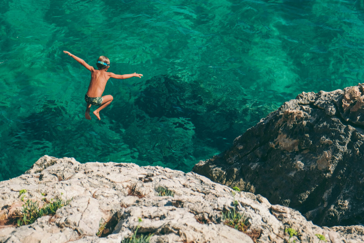 Koupání na ostrově Hvar