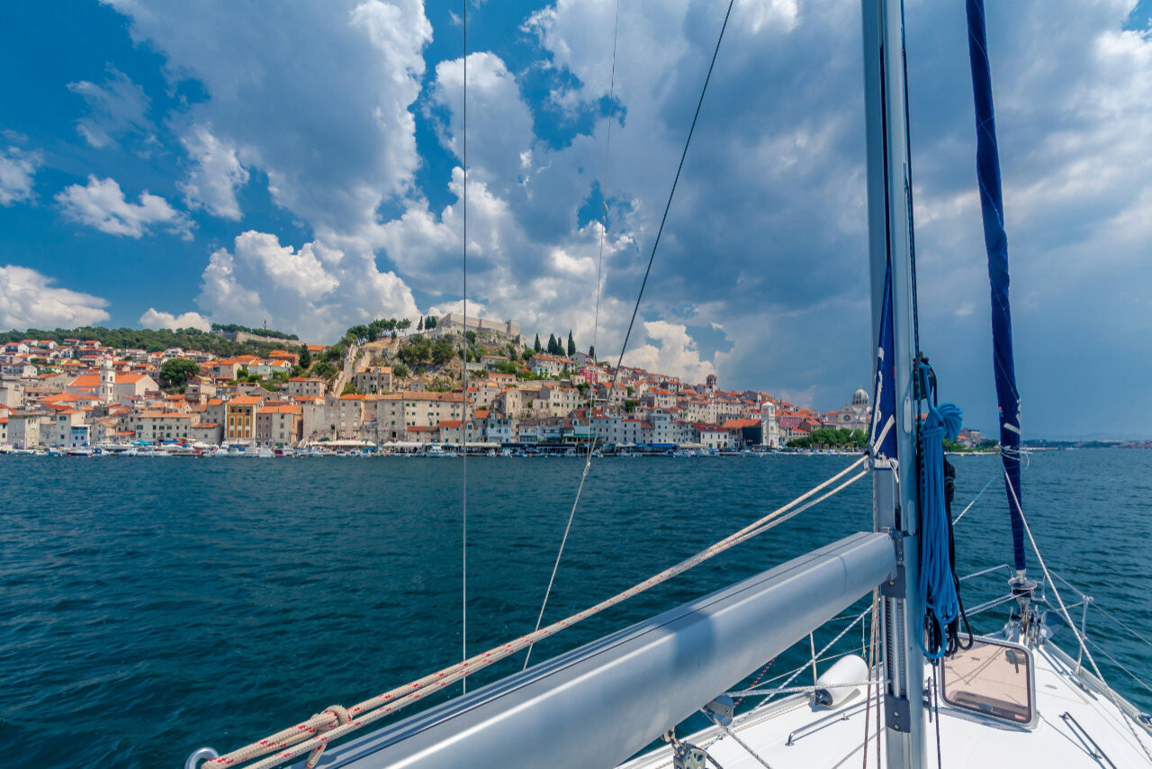 Sailing to Šibenik on sailing boat