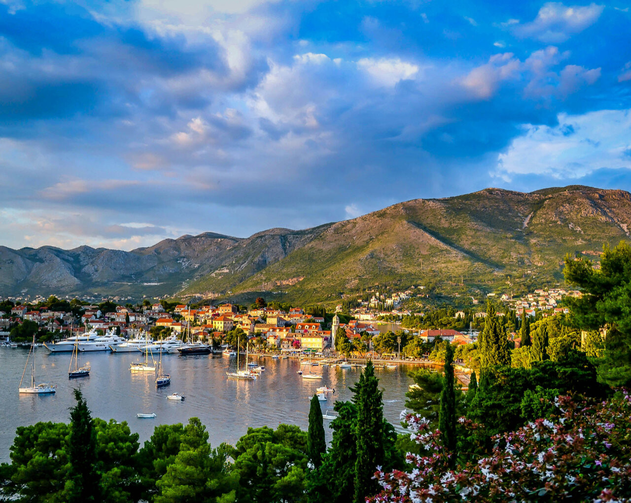 Boats sailing in Cavtat