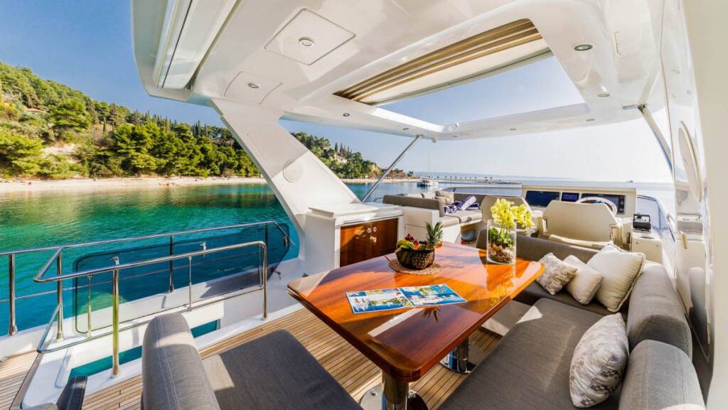 Azimut 66 MY My Karat II