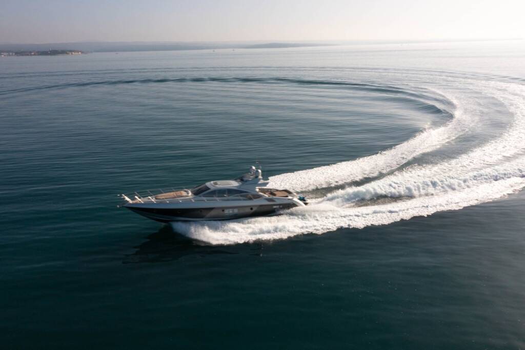 Azimut 68 Falch