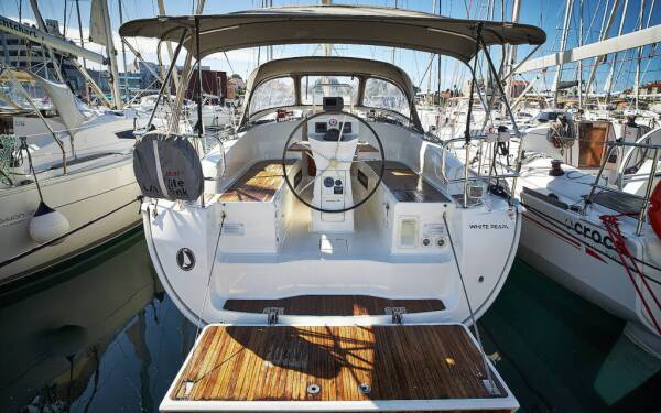 Bavaria Cruiser 36 White Pearl B