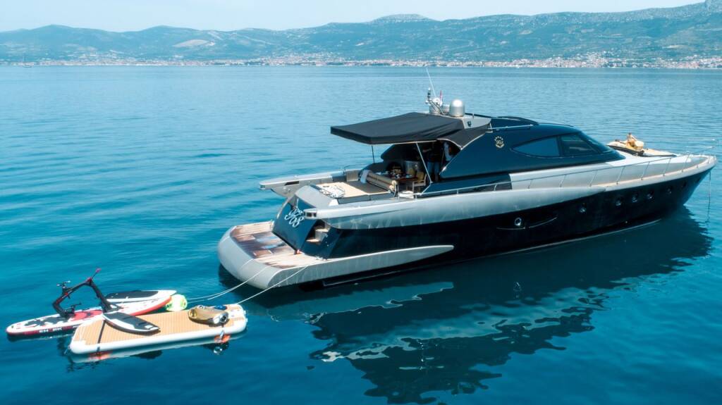 Fashion Cantiere Navale Custom Made 72 ft Fashion 68