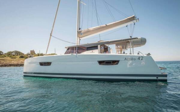 Fountaine Pajot Astrea 42 PRESTIGE