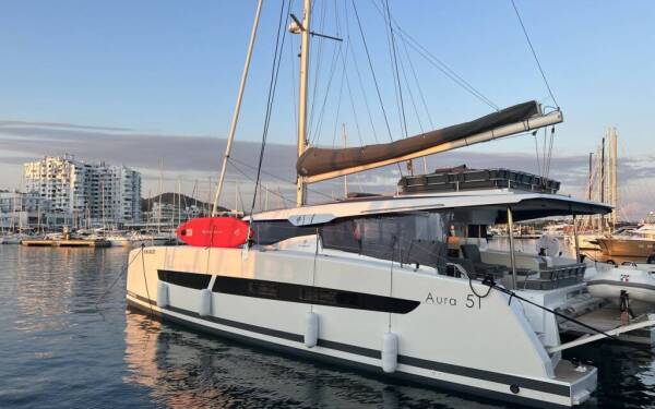 Fountaine Pajot Aura 51 Le Grand Bogavant