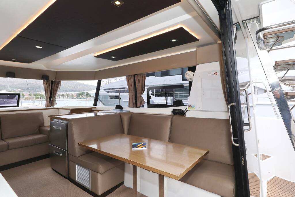 Fountaine Pajot MY 37 Dream Star