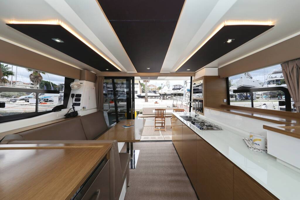 Fountaine Pajot MY 37 Dream Star