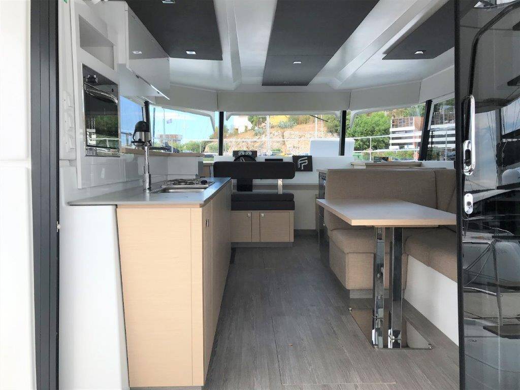 Fountaine Pajot MY 37 Thunderball