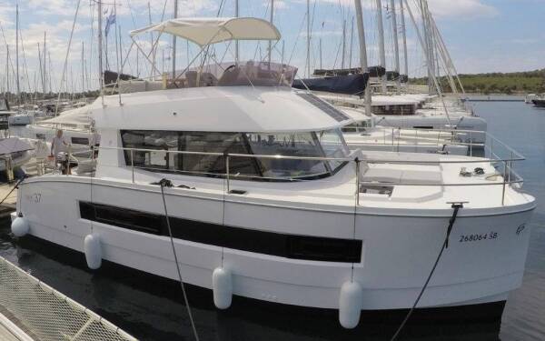 Fountaine Pajot MY 37 Thunderball