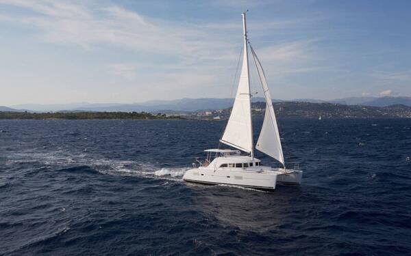 Lagoon 380 LUNASEA 