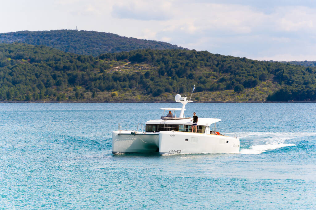 Lagoon 40 MotorYacht Family