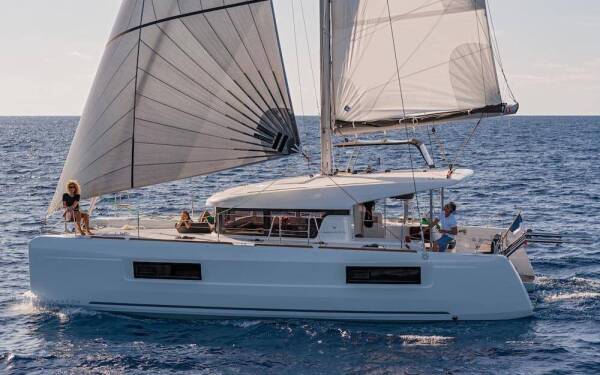 Lagoon 40 Maralyn 2