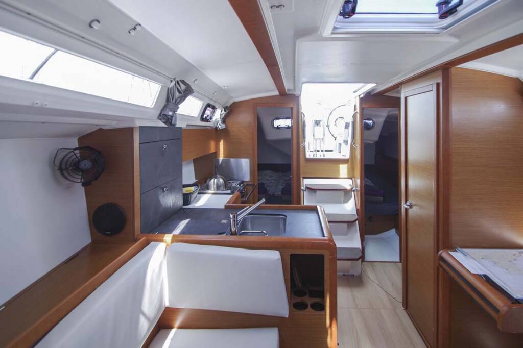 Sun Odyssey 349 Castor