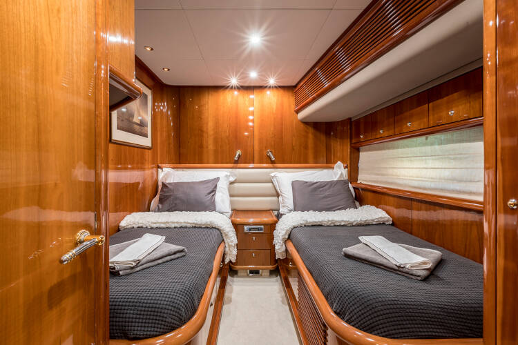 Sunseeker Manhattan 84 Skywater